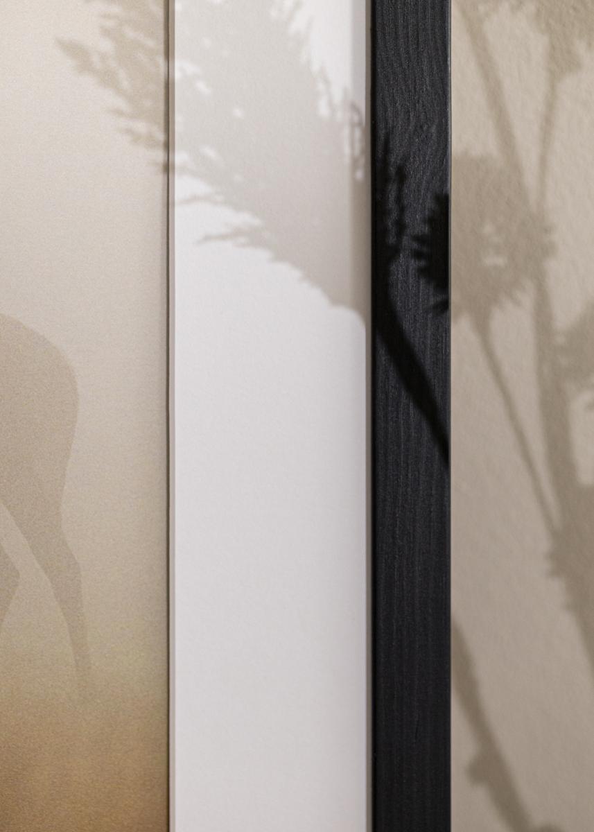 Cadre noir en bois strié